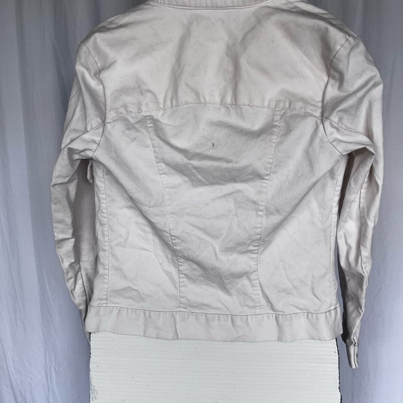 Levi's Cream Jean Jacket Classic Denim Style - Picture 2 of 8